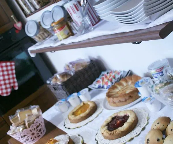 Nocleg ze śniadaniem Lefarfalle *