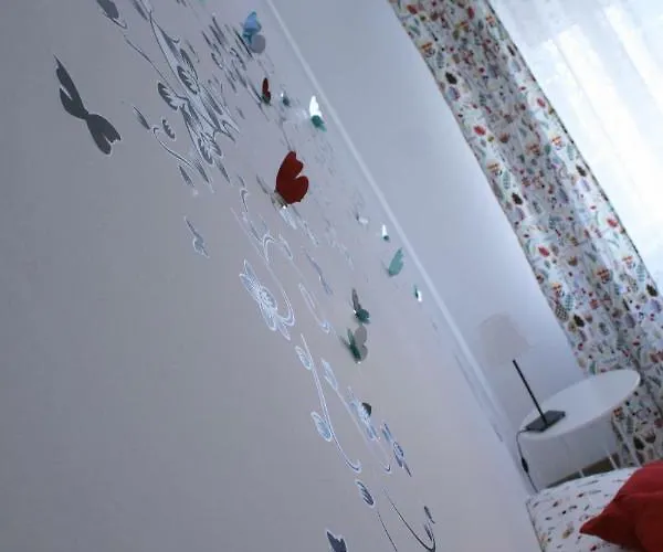 Nocleg ze śniadaniem Lefarfalle Ferrara